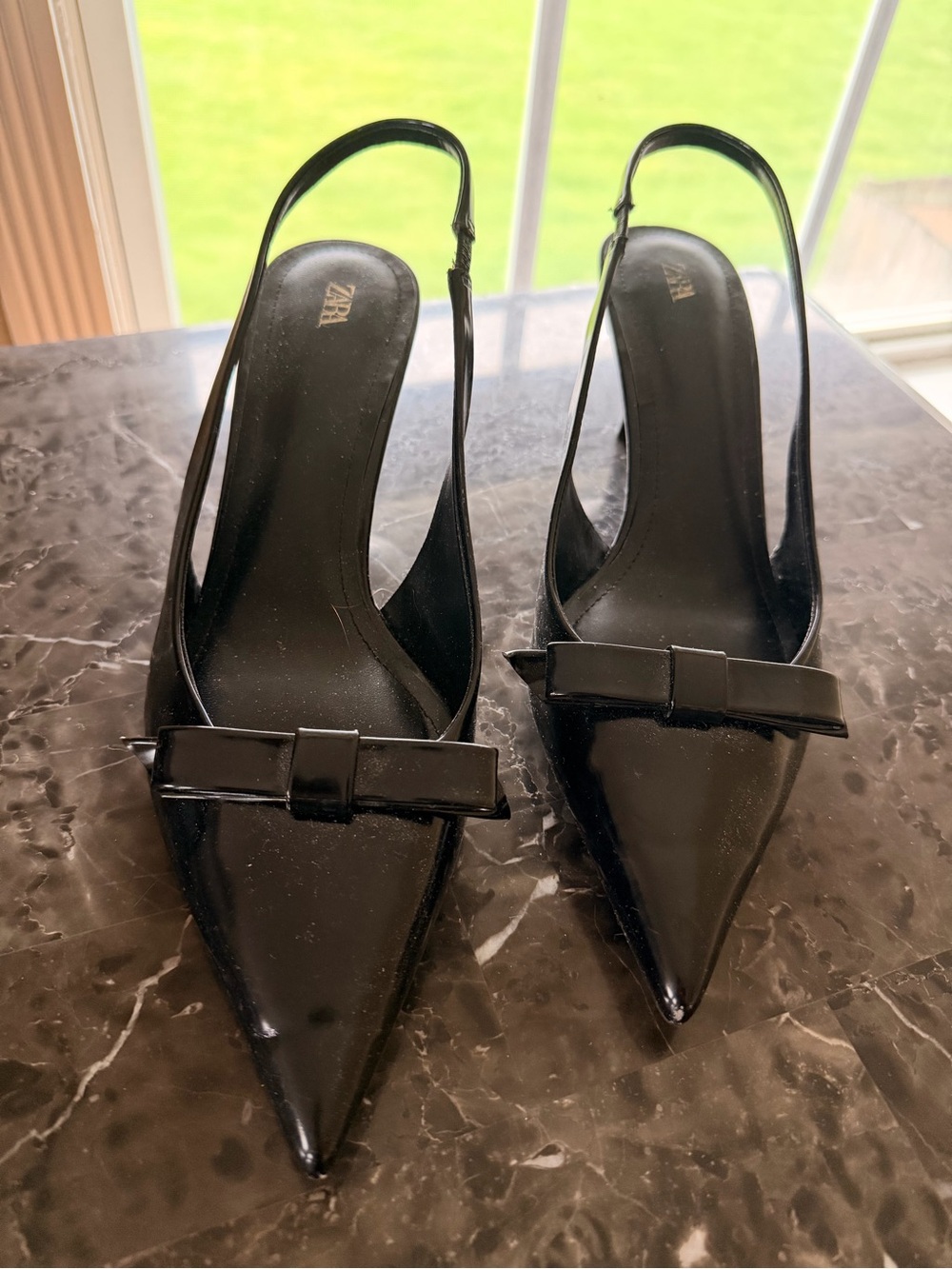 Zara Black Patent Pointed Slingback Pumps with Bow